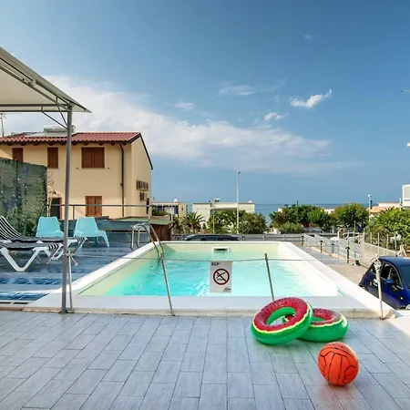 Seaside Haven: Marina With Pool And Ocean Views *