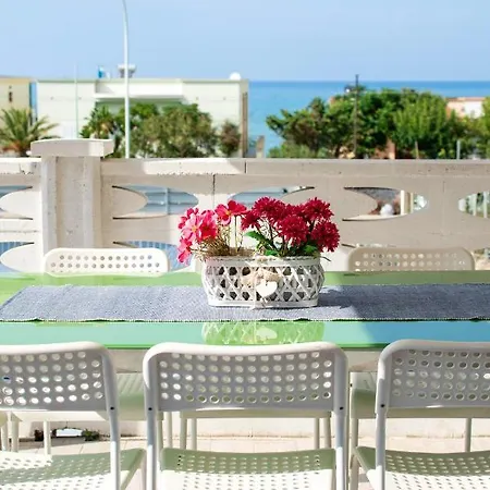 Seaside Haven: Marina With Pool And Ocean Views Alcamo Marina